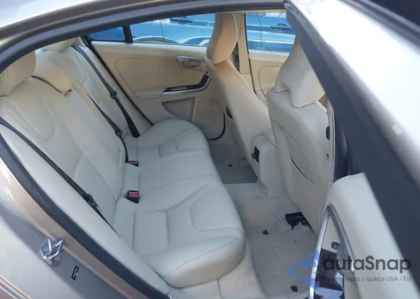 2015 Volvo S60 T5 Premier из США, поврежденный, VIN YV140MFK0F2336532